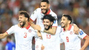 Résumé : La Tunisie écrase l’Ouganda et prend la tête de son groupe à la CAN